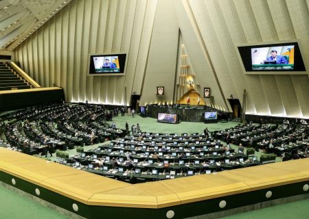 ارزیابی اثر فعالیت پتروشیمی های متانولی بر منابع بخش عمومی